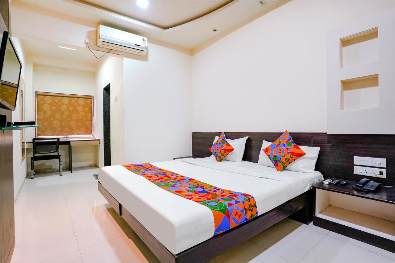 Fabhotel Regent Inn - Nr Skywalk Bridge Pimpri-Chinchwad Kültér fotó