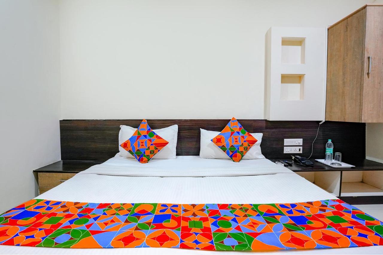Fabhotel Regent Inn - Nr Skywalk Bridge Pimpri-Chinchwad Kültér fotó