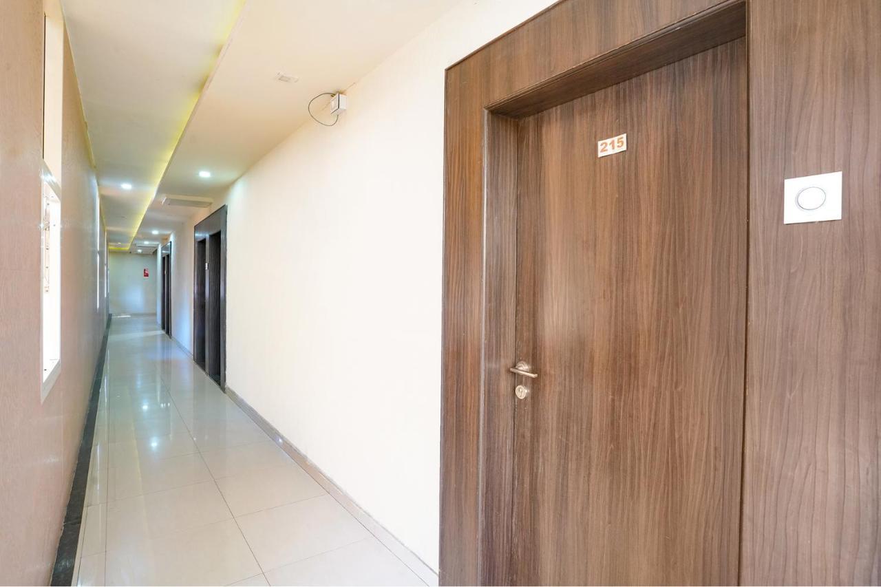 Fabhotel Regent Inn - Nr Skywalk Bridge Pimpri-Chinchwad Kültér fotó
