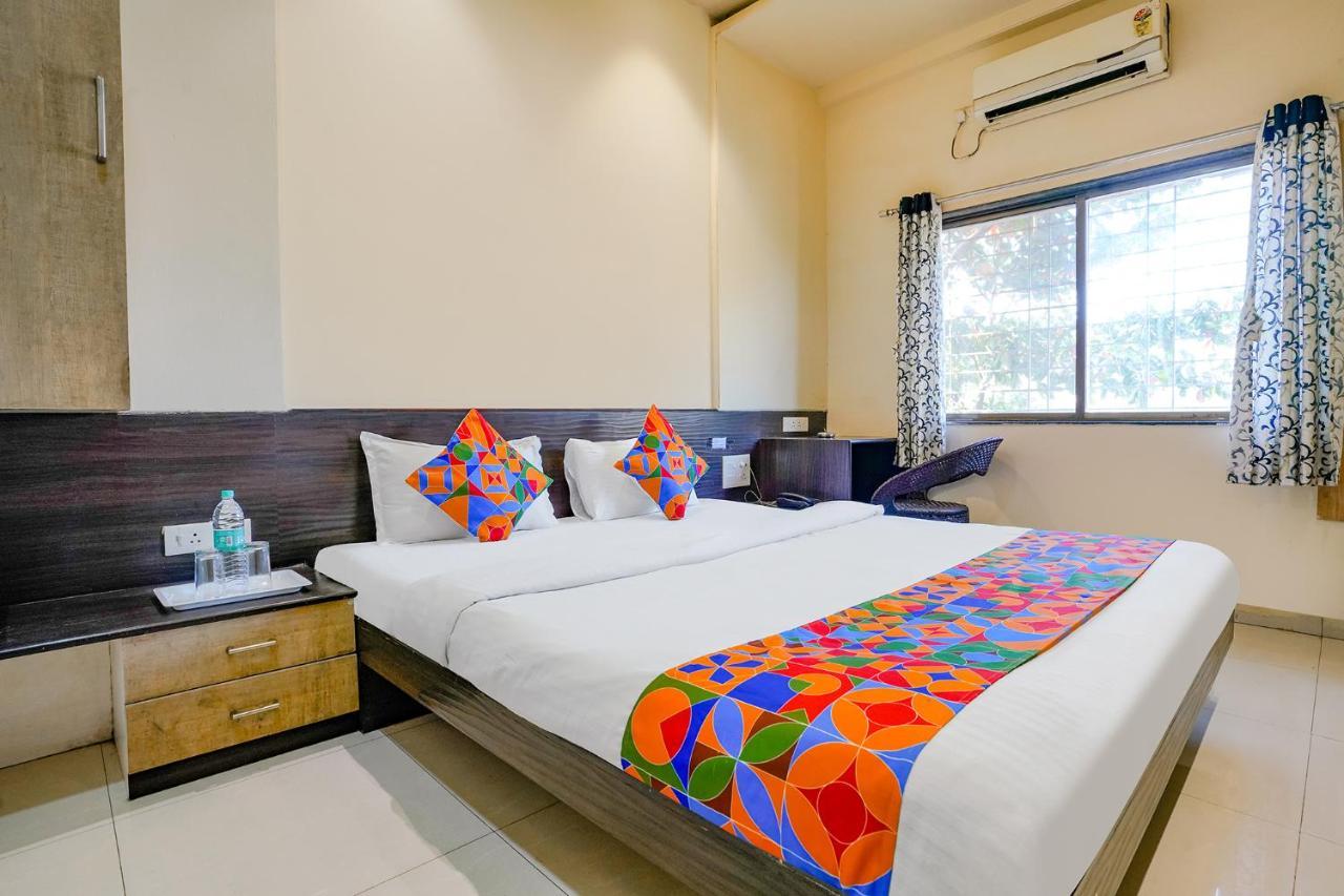 Fabhotel Regent Inn - Nr Skywalk Bridge Pimpri-Chinchwad Kültér fotó